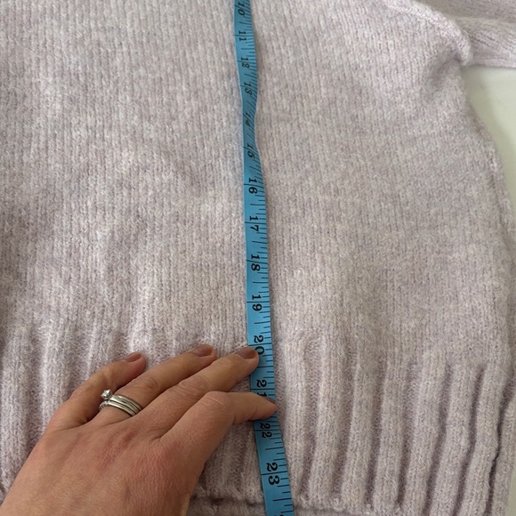 Anthropologie: The Cline Chunky Crewneck Sweater, size  Small. Colour is Lilac - Picture 9 of 12